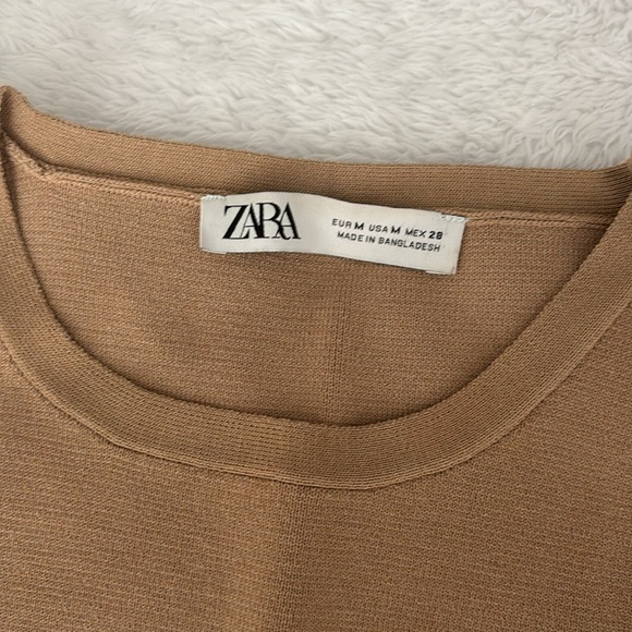 Zara Form Fitted Tank - Picture 2 of 3